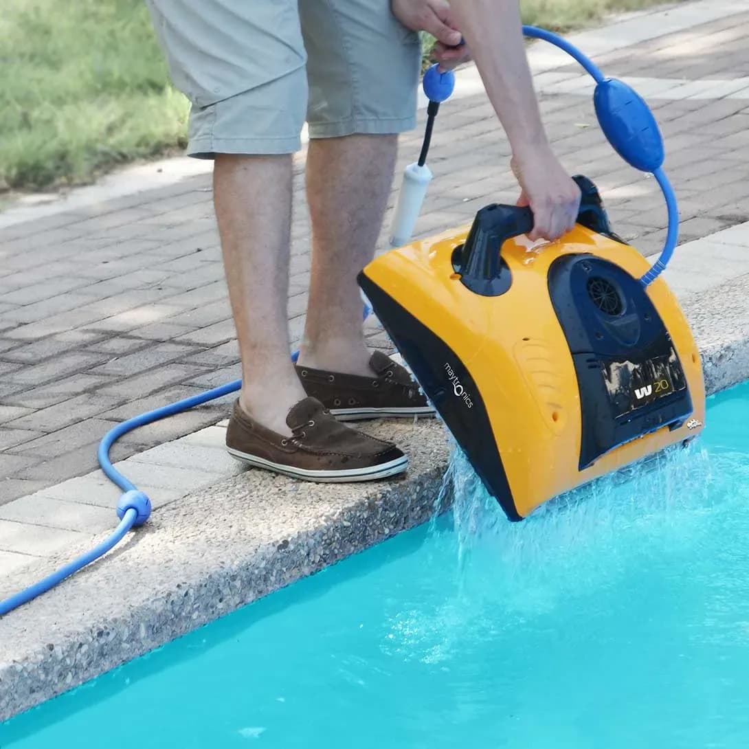 Robot curatare piscina comercial Dolphin W20 - Imagine Galerie 3 PiscinEcom